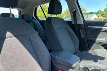 Volkswagen Golf 1.5 eTSI 150 Life 5dr DSG