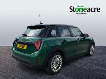 MINI Cooper 1.5 C Exclusive 5dr Auto