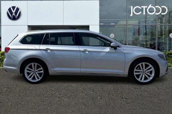 Volkswagen Passat 2.0 TDI EVO SCR SEL 5dr DSG
