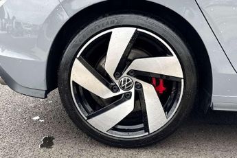 Volkswagen Golf 2.0 TSI GTI 5dr DSG