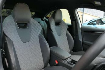 Skoda Octavia 2.0 TDI 150 Sportline 5dr DSG