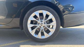 Skoda Superb 1.5 TSI iV SE L DSG 5dr