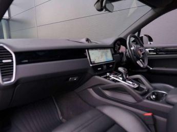 Porsche Cayenne E-Hybrid 5dr Tiptronic S
