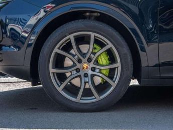 Porsche Cayenne E-Hybrid 5dr Tiptronic S