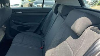 Volkswagen Golf 1.0 eTSI Life 5dr DSG
