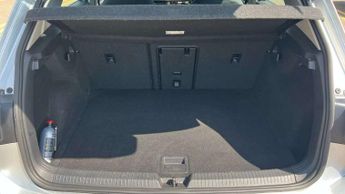 Volkswagen Golf 1.0 eTSI Life 5dr DSG