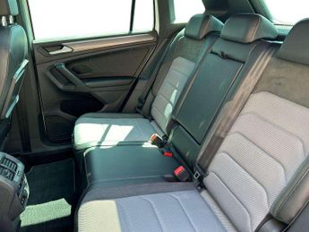 Volkswagen Tiguan 2.0 TDi 150 4Motion R-Line 5dr DSG