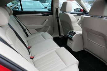 Skoda Superb 2.0 TSI 272 Laurin + Klement 4X4 5dr DSG