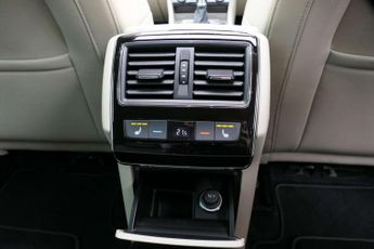 Skoda Superb 2.0 TSI 272 Laurin + Klement 4X4 5dr DSG