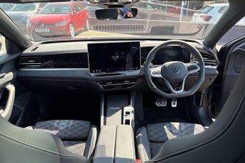 Volkswagen Passat 1.5 TSI eHybrid 272 Black Edition 5dr DSG