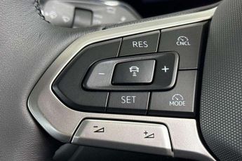 Volkswagen T-Roc 1.5 eTSI Life 5dr DSG