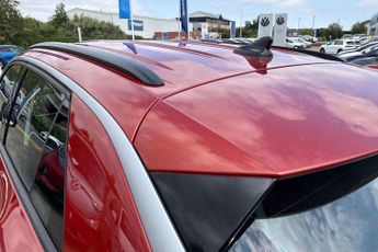 Volkswagen T-Roc 1.5 eTSI Life 5dr DSG