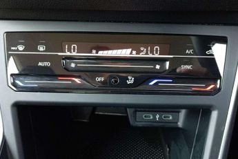 Volkswagen Polo 1.0 TSI Life 5dr DSG