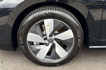 Volkswagen Passat 1.5 TSI eHybrid Life 5dr DSG