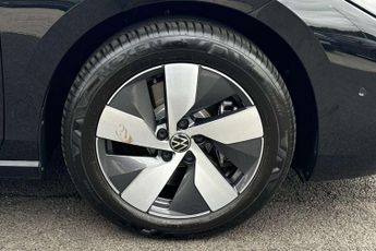 Volkswagen Passat 1.5 TSI eHybrid Life 5dr DSG
