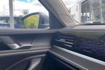 Volkswagen Passat 1.5 TSI eHybrid Elegance 5dr DSG