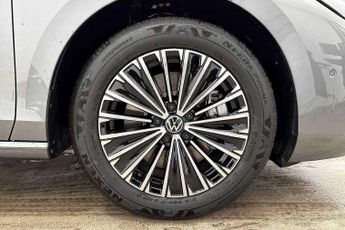 Volkswagen Passat 1.5 TSI eHybrid Elegance 5dr DSG