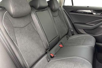 Volkswagen Passat 1.5 TSI eHybrid Elegance 5dr DSG