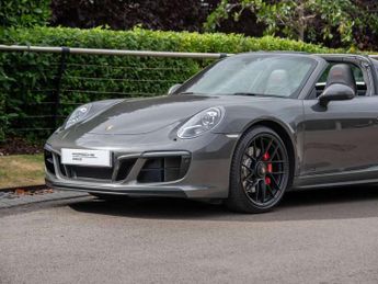 Porsche 911 GTS 2dr PDK