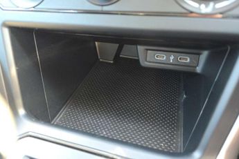 Volkswagen Polo 1.0 TSI Life 5dr DSG