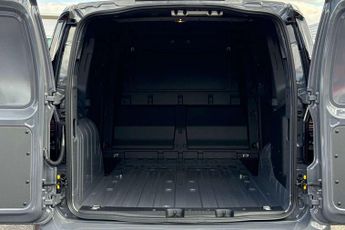 Volkswagen Caddy Maxi 1.5 eHybrid 150 Commerce Pro Van DSG [Assist]