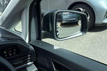 Volkswagen Caddy Maxi 1.5 eHybrid 150 Commerce Pro Van DSG [Assist]