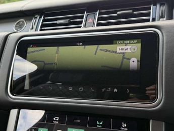 Land Rover Range Rover 5.0 V8 S/C 565 SVAutobiography Dynamic 4dr Auto