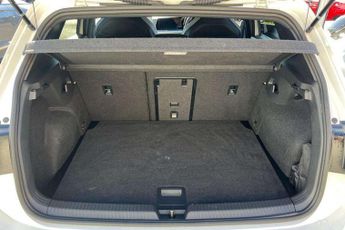 Volkswagen Golf 1.5 eTSI 150 R-Line 5dr DSG