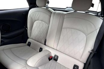 MINI Hatchback 1.5 Cooper Exclusive 3dr Auto