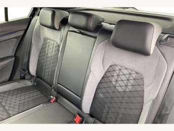 Volkswagen Golf 2.0 TDI 150 R-Line 5dr DSG