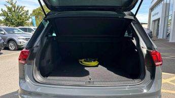 Volkswagen Tiguan 1.4 TSI eHybrid R-Line 5dr DSG