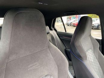 Volkswagen Golf 1.5 eTSI 150 Black Edition 5dr DSG