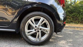 Volkswagen Polo 1.0 TSI R-Line 5dr DSG