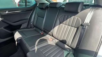 Skoda Superb 2.0 TSI 280 Laurin + Klement 4x4 5dr DSG