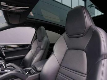 Porsche Cayenne 5dr Tiptronic S