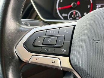 Volkswagen T-Cross 1.0 TSI 110 SEL 5dr DSG