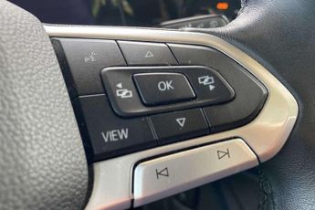 Volkswagen Golf 1.5 eTSI 150 Life 5dr DSG