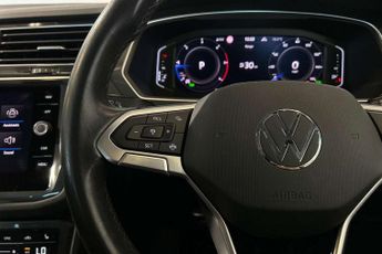 Volkswagen Tiguan 2.0 TDI Elegance 5dr DSG
