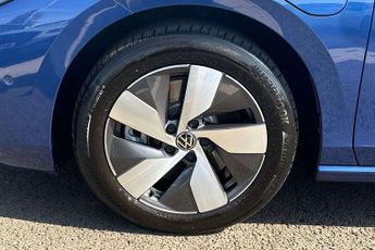 Volkswagen Passat 1.5 TSI eHybrid Life 5dr DSG