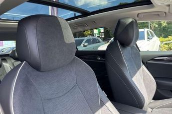 Volkswagen Passat 1.5 TSI eHybrid Elegance 5dr DSG