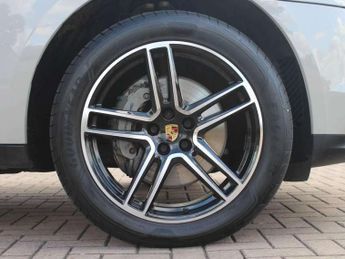 Porsche Macan S 5dr PDK