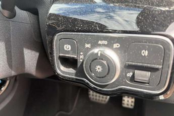Mercedes-Benz CLA CLA 200 AMG Line Premium 5dr Tip Auto