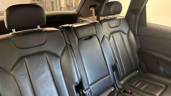 Audi Q7 45 TDI Quattro S Line 5dr Tiptronic