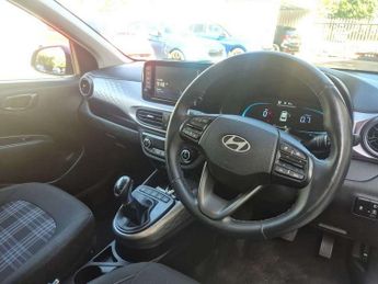 Hyundai i10 1.2 [79] Premium 5dr Auto [Nav]