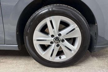 Volkswagen Golf 1.5 eTSI 150 Life 5dr DSG