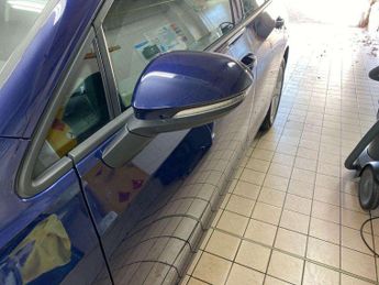 Volkswagen Golf 1.0 eTSI Life 5dr DSG