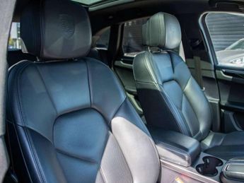 Porsche Macan 5dr PDK