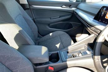 Volkswagen Golf 1.5 eTSI 150 Life 5dr DSG