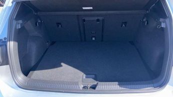 Volkswagen Golf 1.5 eTSI 150 R-Line 5dr DSG