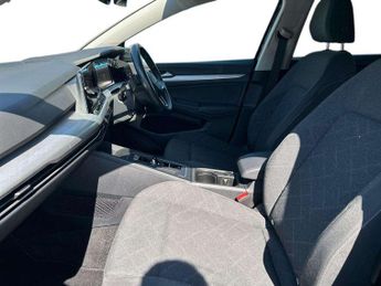 Volkswagen Golf 2.0 TDI Life 5dr DSG